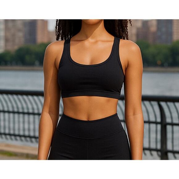 Aritzia TNA Action Mini Bra Top Womens 2XS Black see measurements - Picture 1 of 3